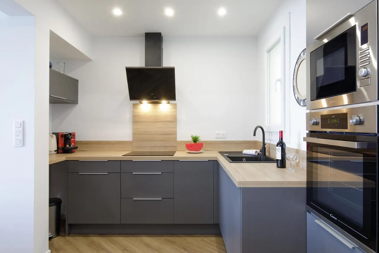 Appartement Palais des Iles YourHostHelper Cannes France